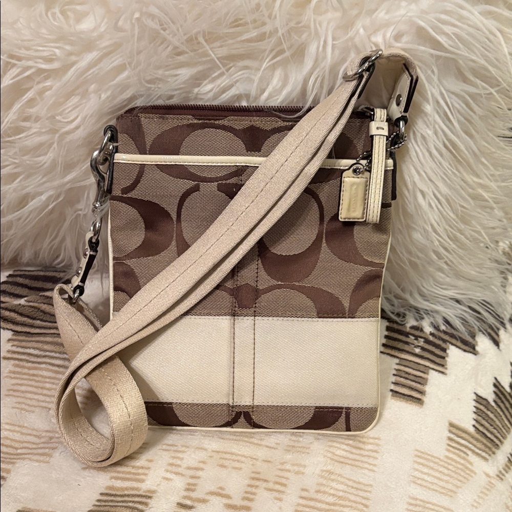 Coach Tan and Cream Swingpack Crossbody Bag - Picture 1 of 16
